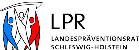 zeigt Piktogram von 3 Personen je in einer Farbe: blau, weiß, rot da neben der Schriftzug LPR, Landespräventionsrat Schleswig-Holstein