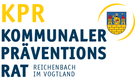 Logo des Kommunalen Präventionsrates in blauer Schrift auf weißem Grund und Stadtwappen